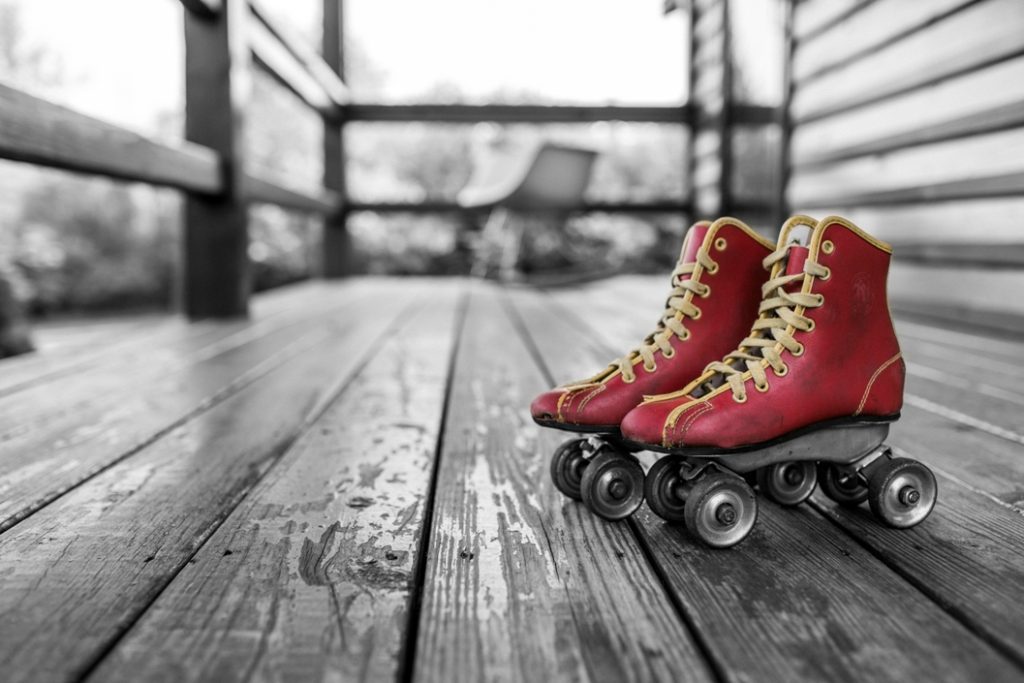red-vintage-shoes-sport
